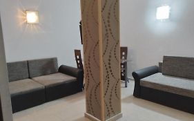 2 Studio